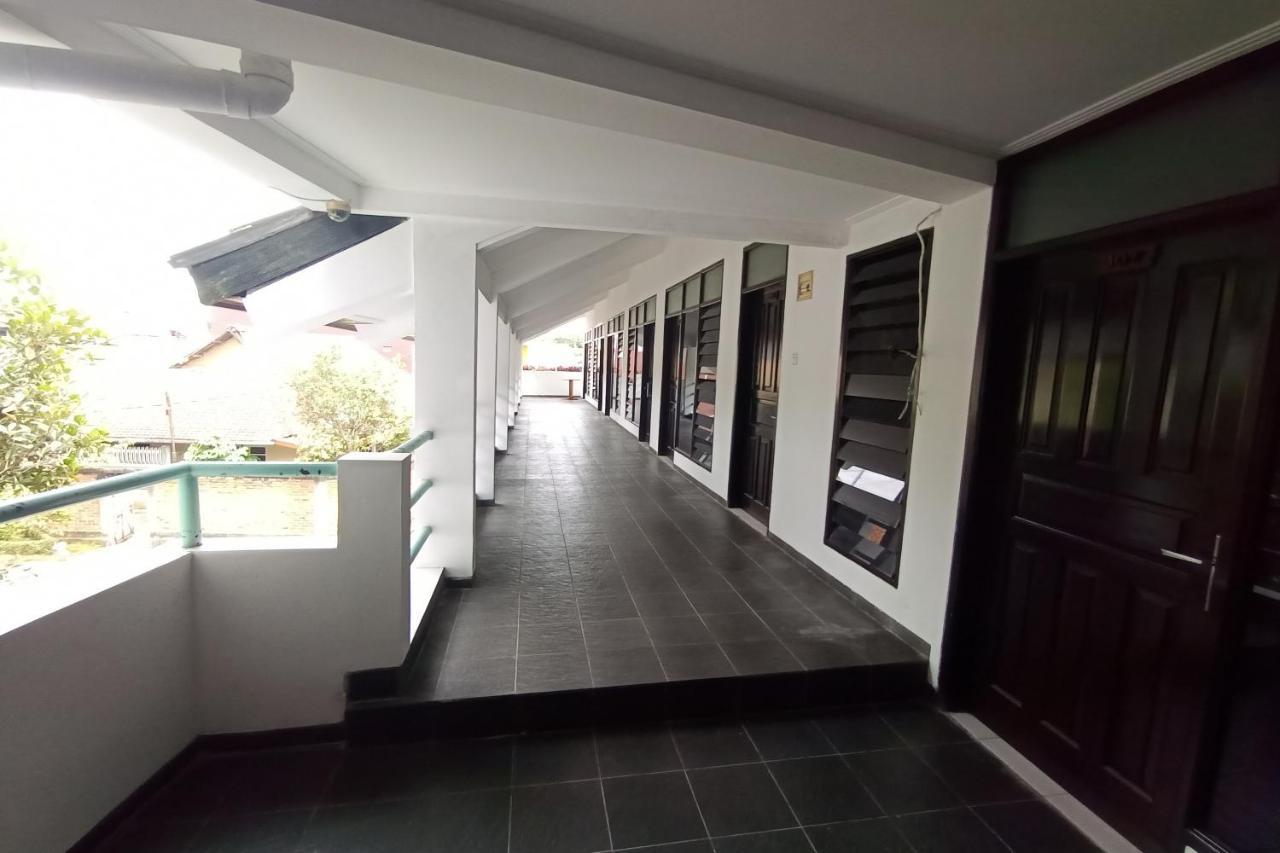 Oyo 92324 Hotel Sinar Rejeki 苏加武眉 外观 照片