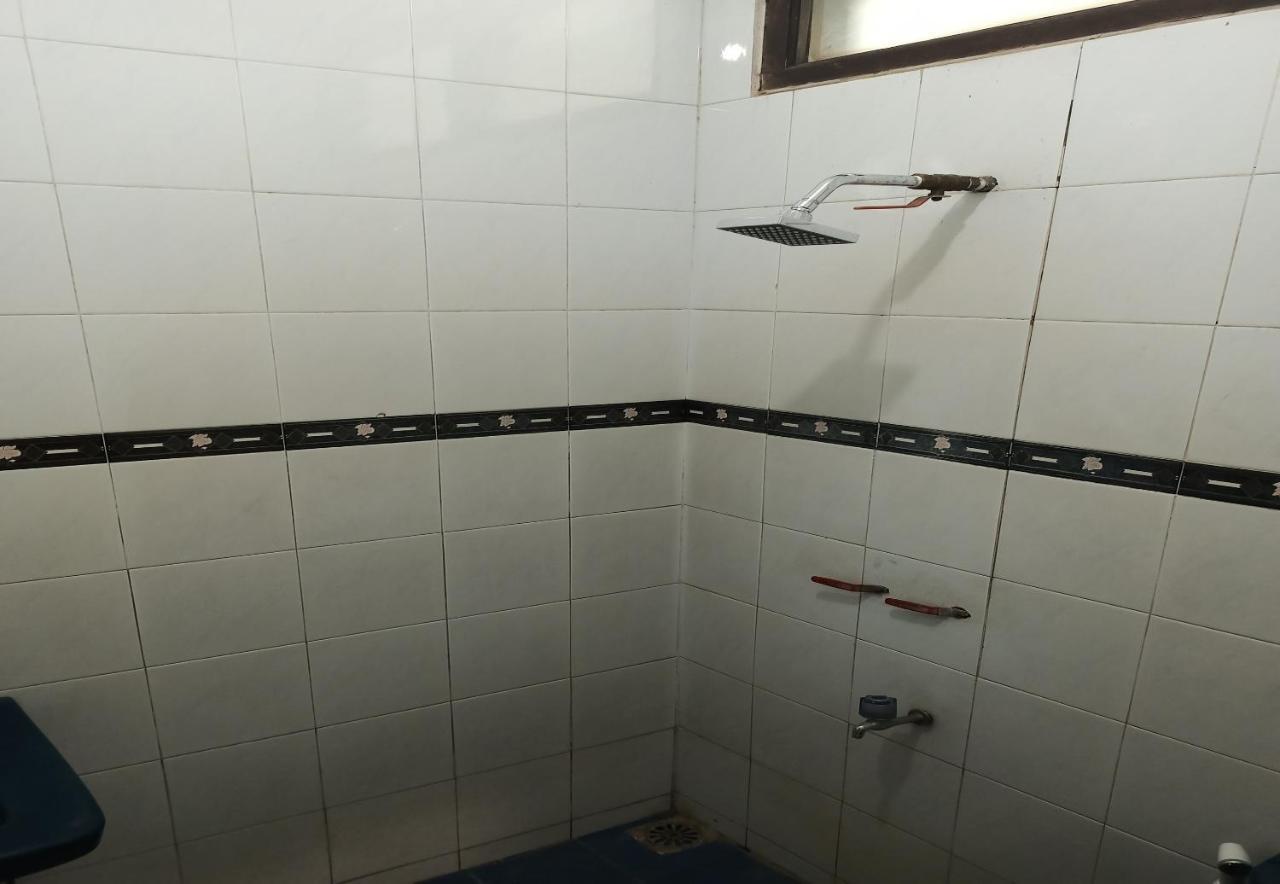 Oyo 92324 Hotel Sinar Rejeki 苏加武眉 外观 照片