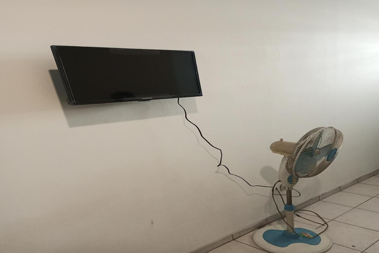 Oyo 92324 Hotel Sinar Rejeki 苏加武眉 外观 照片
