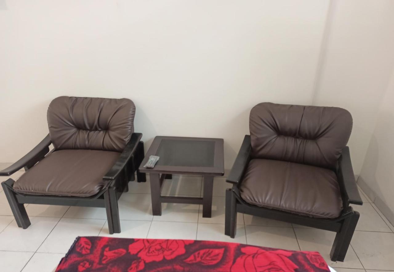 Oyo 92324 Hotel Sinar Rejeki 苏加武眉 外观 照片